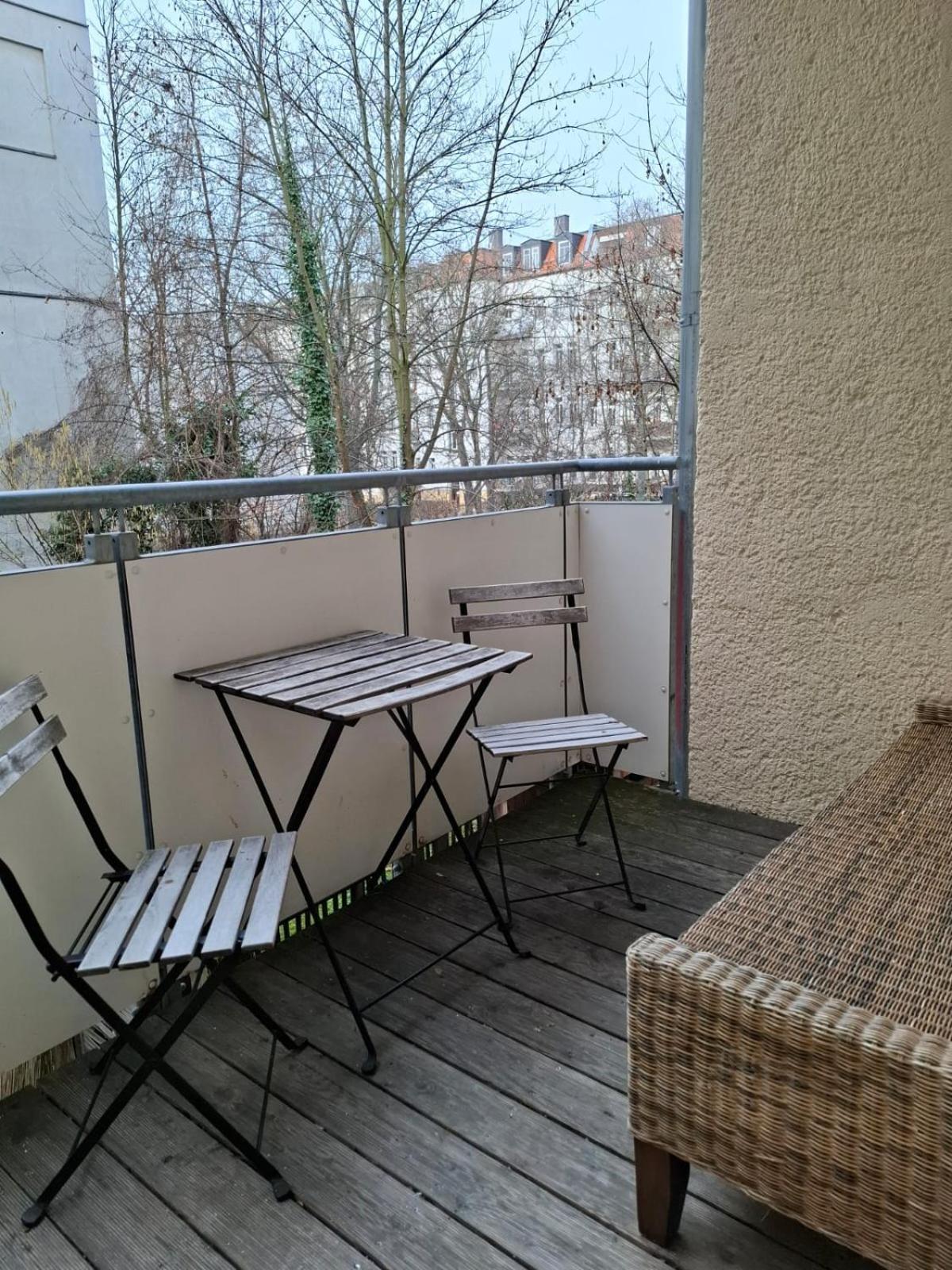 Altbauwohnung direkt an der Karli mit Balkon - Netflix inklusive Leipzig Exterior foto
